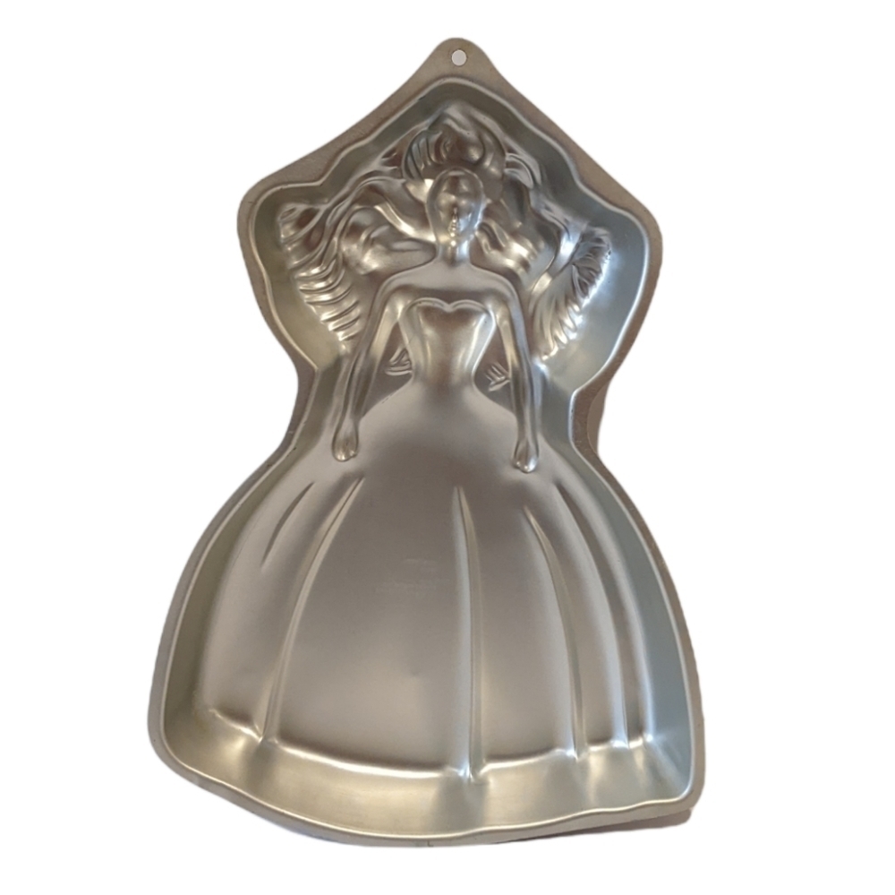 VINTAGE Wilton Barbie cake pan